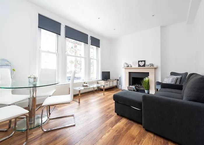 Beautiful Apartment By Hyde Park Ss2