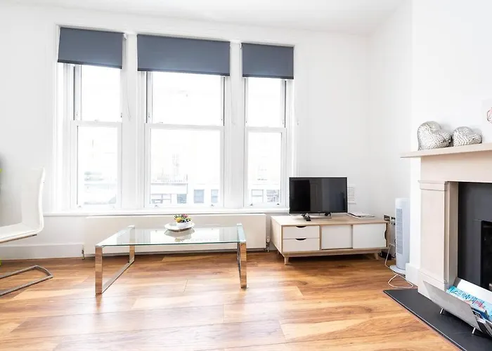 Beautiful Apartment By Hyde Park Ss2